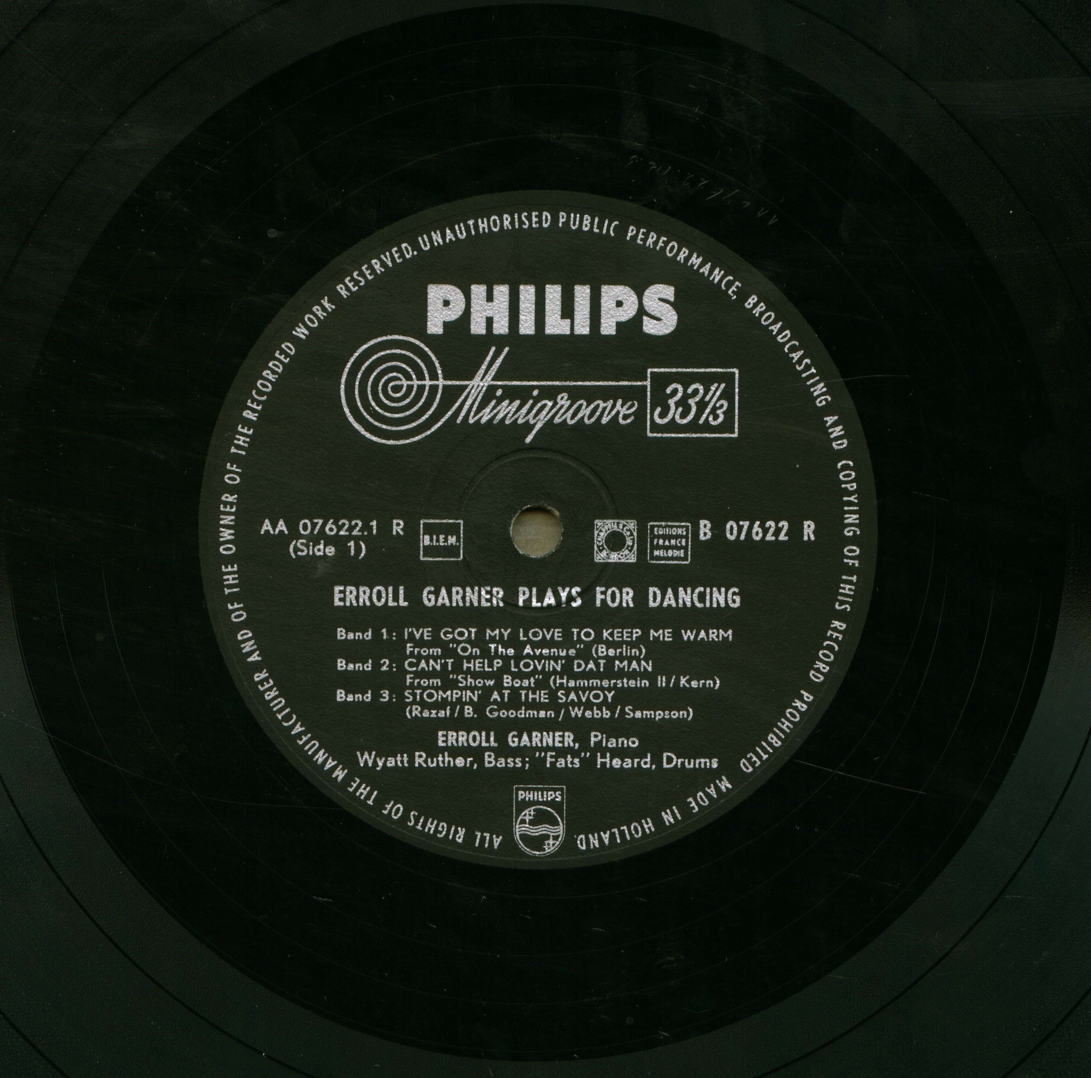 Erroll Garner plays for dancing